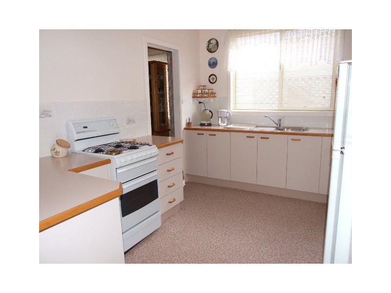 6 Coleman Road, Parkes NSW 2870