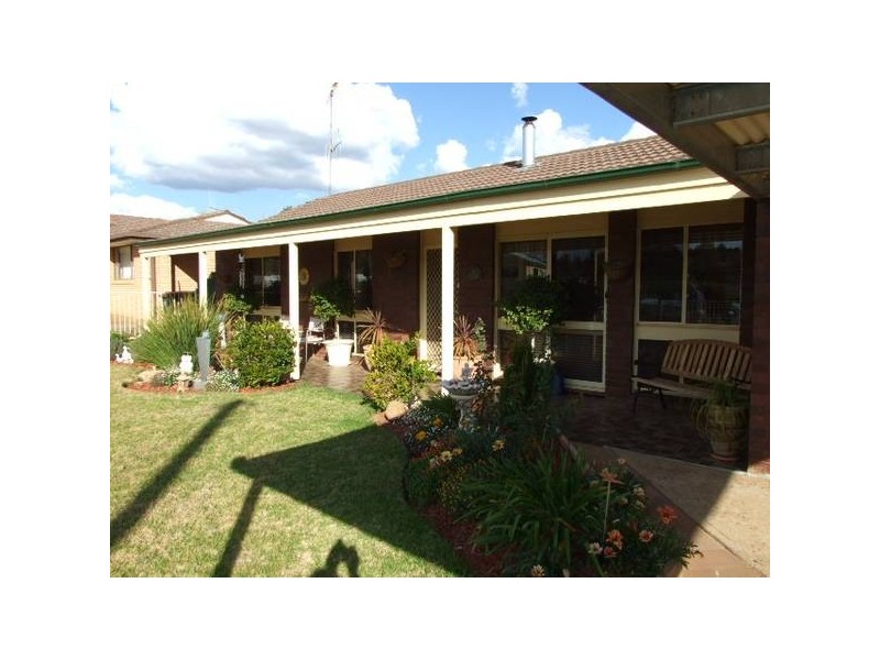 29 Webb Street, Parkes NSW 2870