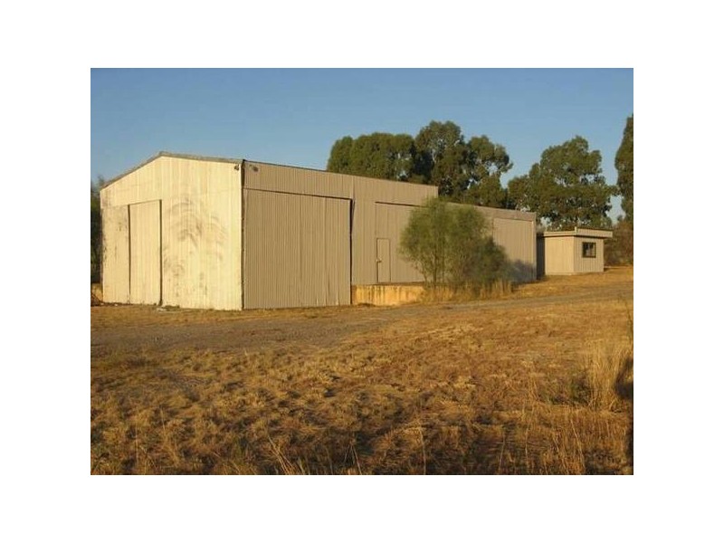42 Mathews Street, Parkes NSW 2870