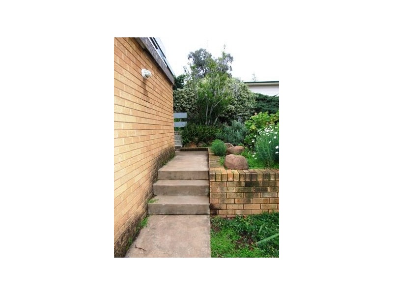 36 Mengarvie Road, Parkes NSW 2870