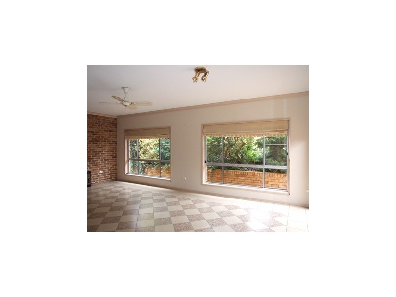 36 Mengarvie Road, Parkes NSW 2870