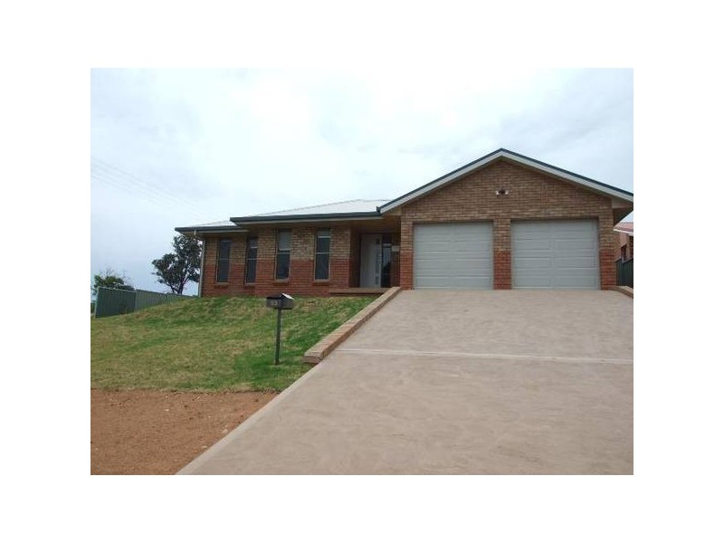 23 Park Street, Parkes NSW 2870