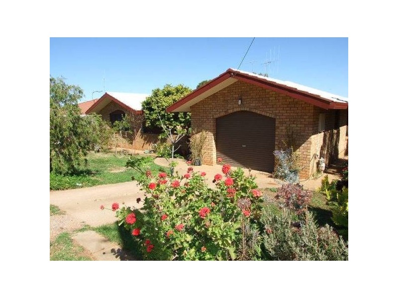 13 Want Street, Parkes NSW 2870