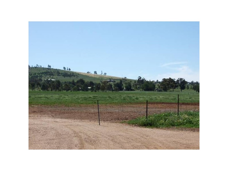 139 Tanks Lane, Parkes NSW 2870