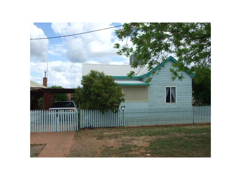 55 Cecile Street, Parkes NSW 2870