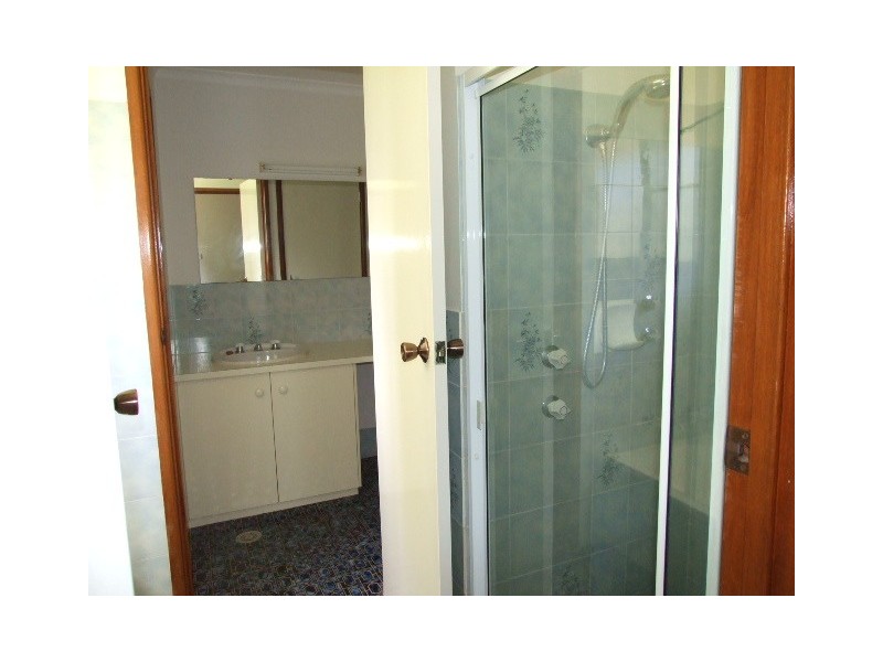 8 Werona Place, Parkes NSW 2870