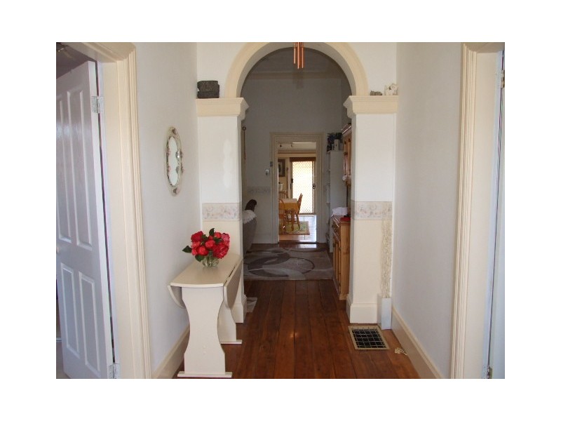 64 High Street, Parkes NSW 2870