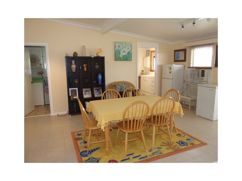 64 High Street, Parkes NSW 2870