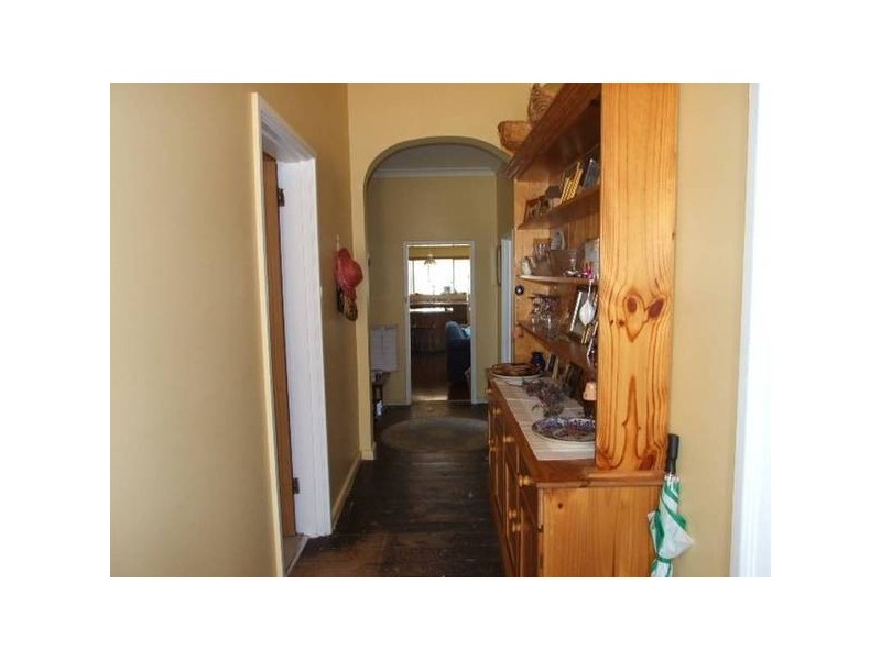 37 Close Street, Parkes NSW 2870