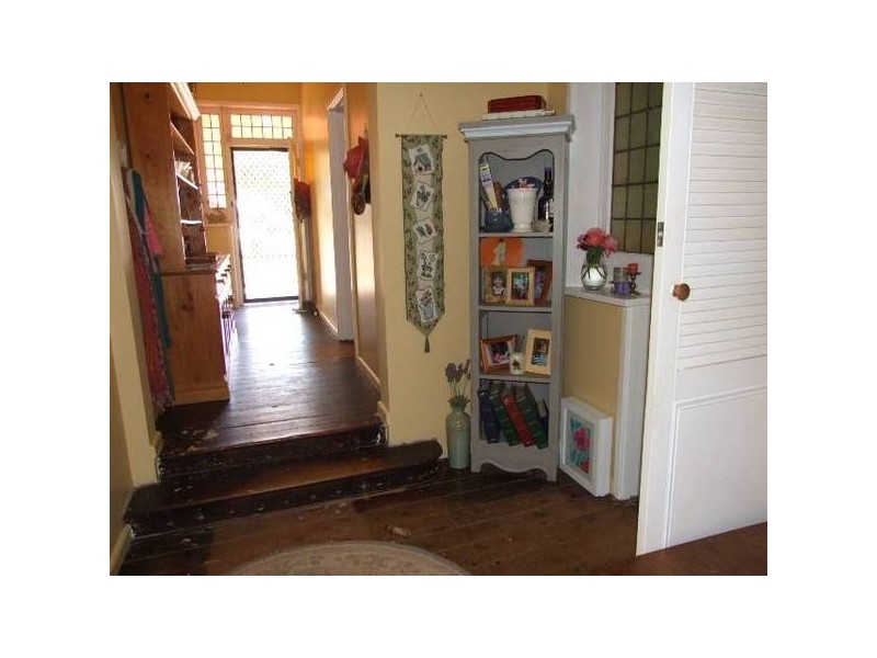 37 Close Street, Parkes NSW 2870