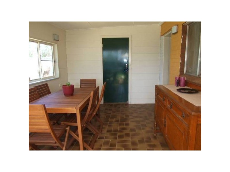37 Close Street, Parkes NSW 2870