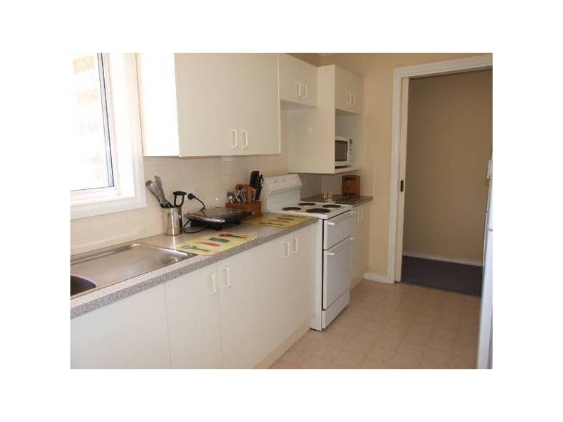 29 Blaxland Street, Parkes NSW 2870