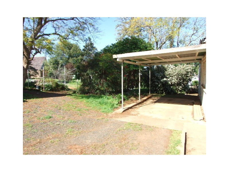 14 Want Street, Parkes NSW 2870
