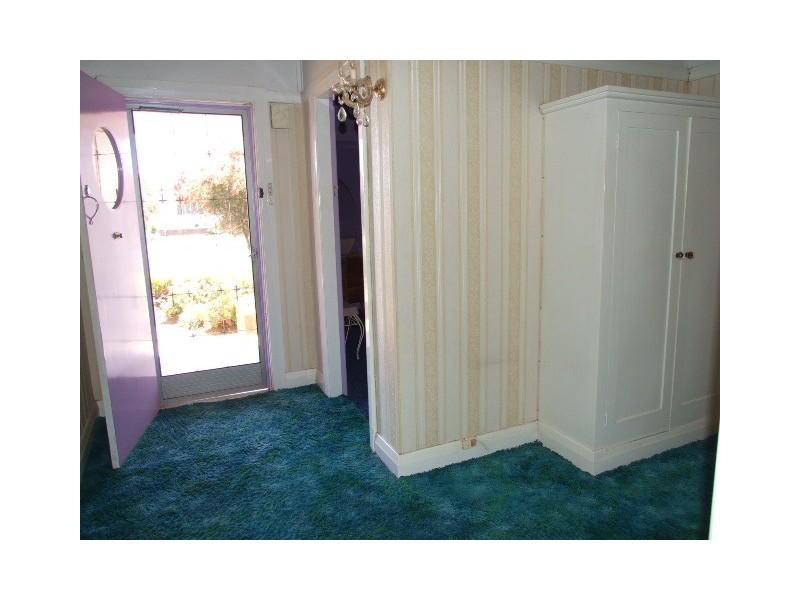 1 Armstrong Street, Parkes NSW 2870
