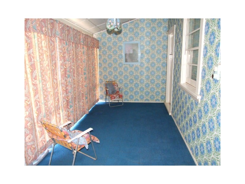 1 Armstrong Street, Parkes NSW 2870