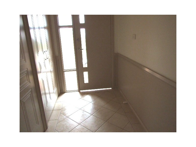 23 Park Street, Parkes NSW 2870