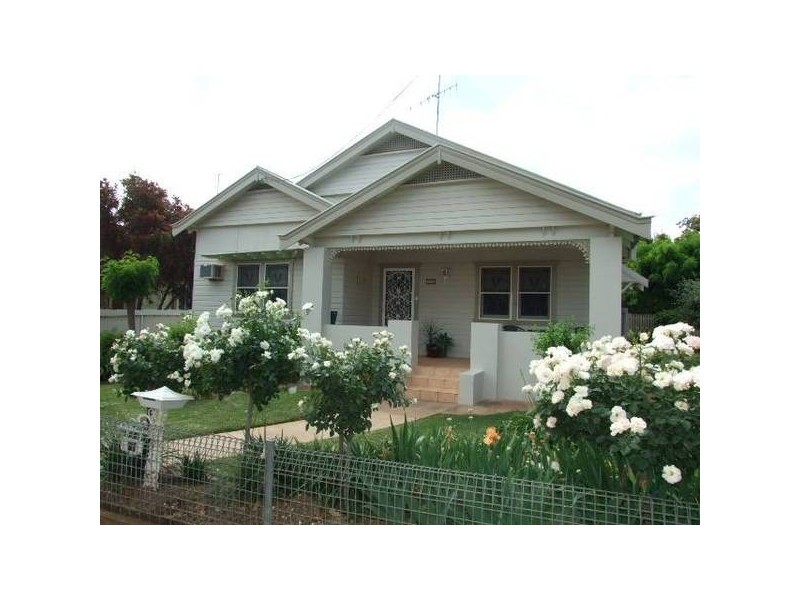 38 Bushman Street, Parkes NSW 2870