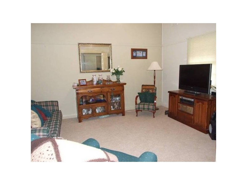 38 Bushman Street, Parkes NSW 2870