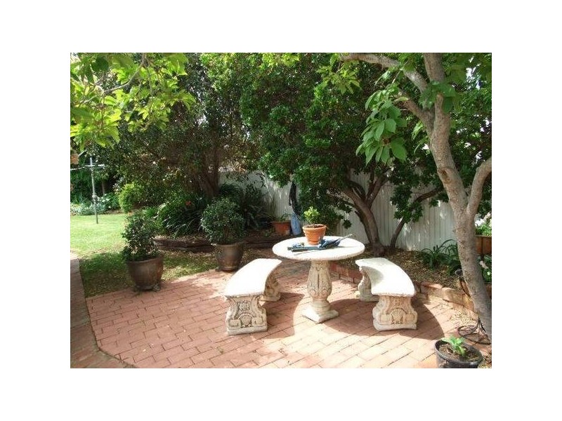 38 Bushman Street, Parkes NSW 2870
