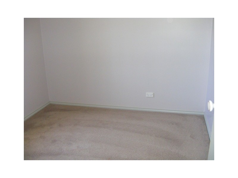 18 Thomas Tom Cres, Parkes NSW 2870