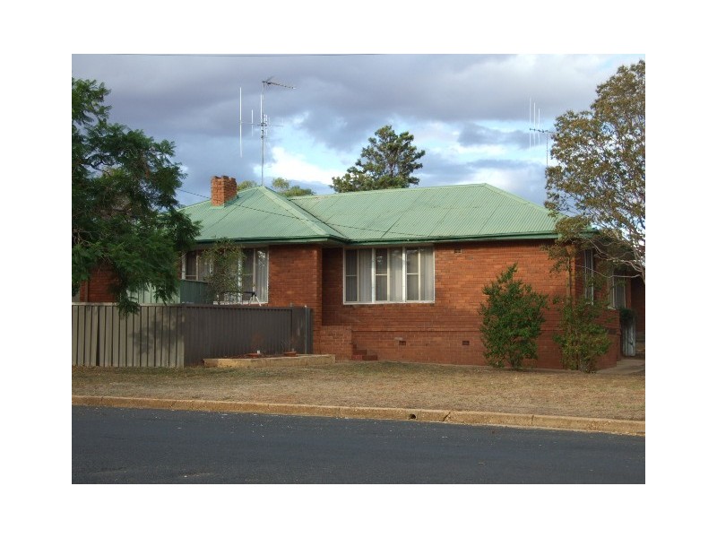 26 Mitchell Street, Parkes NSW 2870