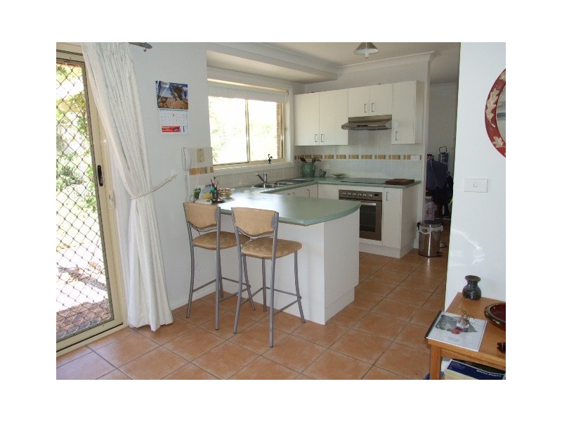 15 Basil Ave, Parkes NSW 2870