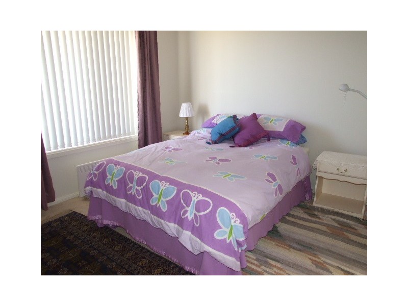 15 Basil Ave, Parkes NSW 2870