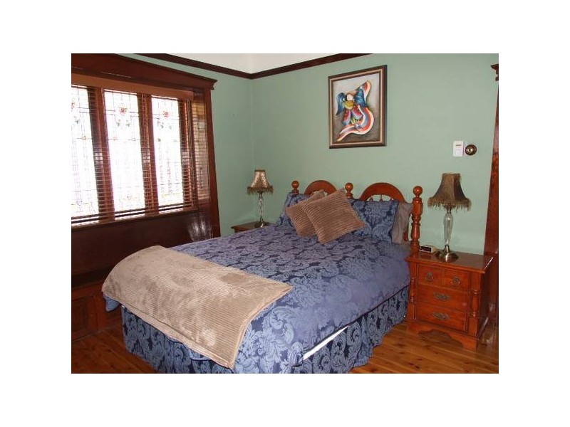 8 East Street, Parkes NSW 2870