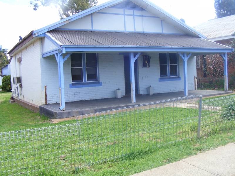 428 Clarinda Street, Parkes NSW 2870