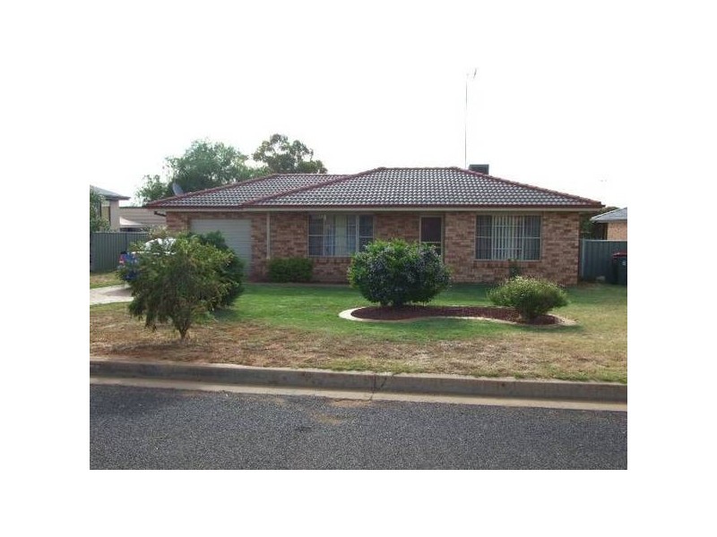 34 Paterson Street, Parkes NSW 2870