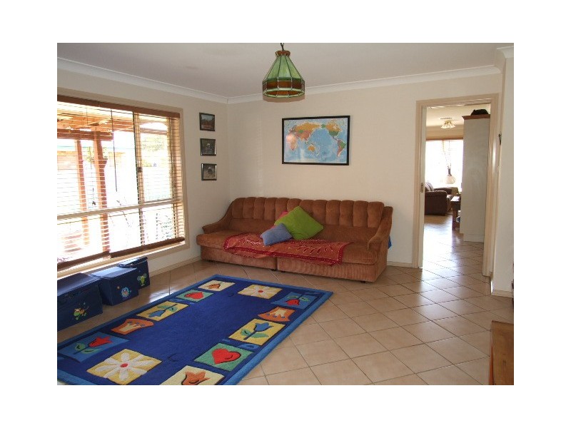 27 Paterson Street, Parkes NSW 2870