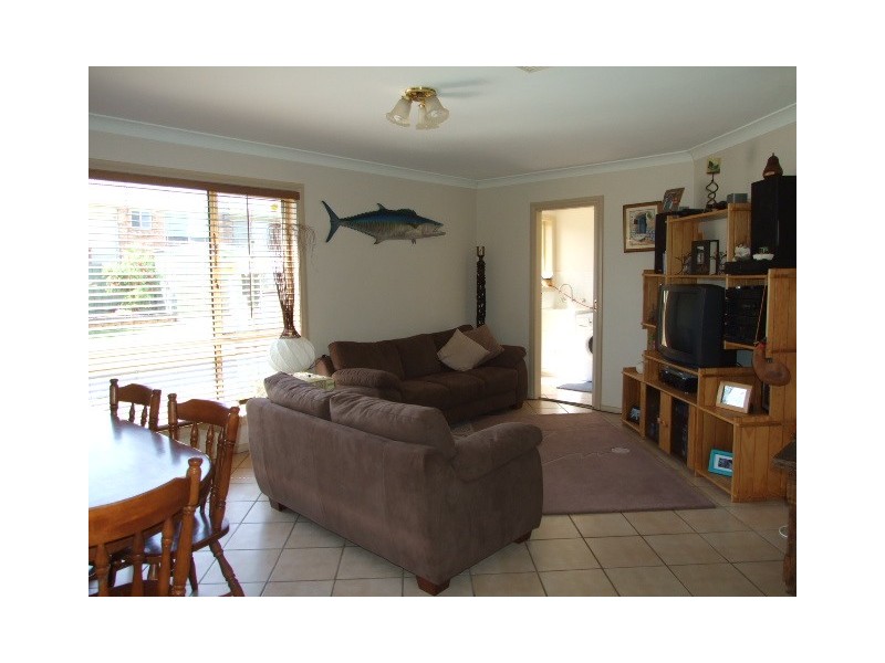 27 Paterson Street, Parkes NSW 2870