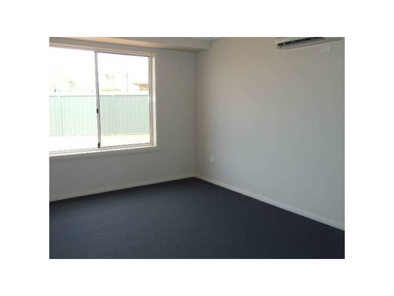 24 & 26/80 Close Street, Parkes NSW 2870