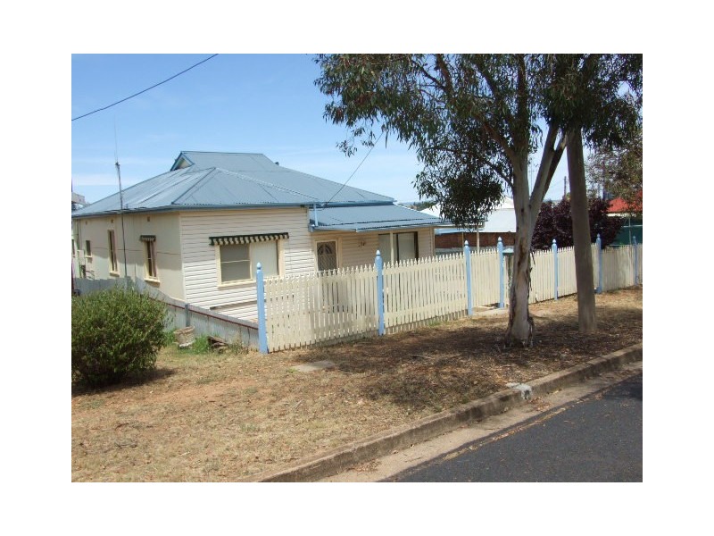 21 Jones Street, Parkes NSW 2870