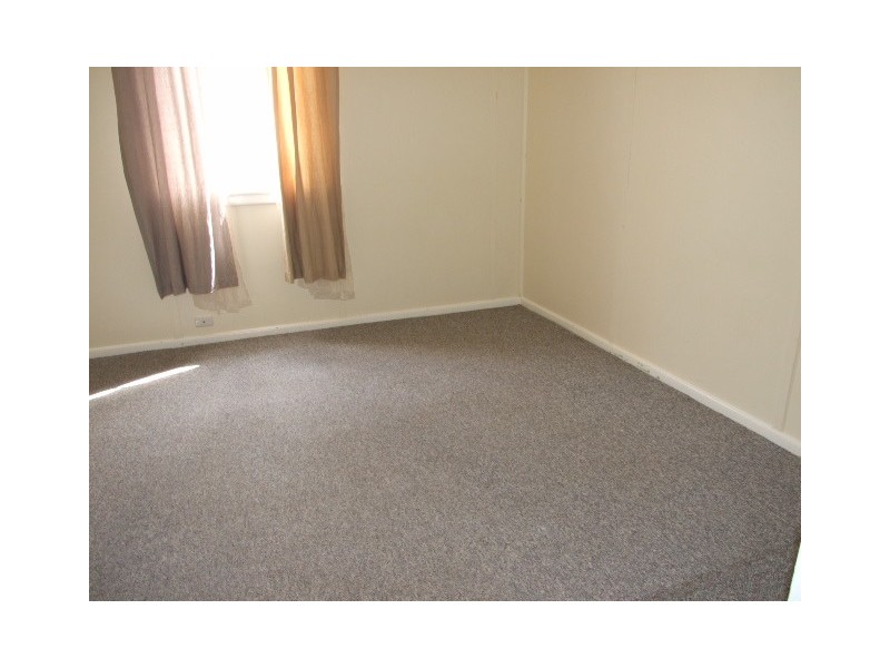 21 Jones Street, Parkes NSW 2870