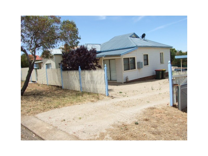 21 Jones Street, Parkes NSW 2870