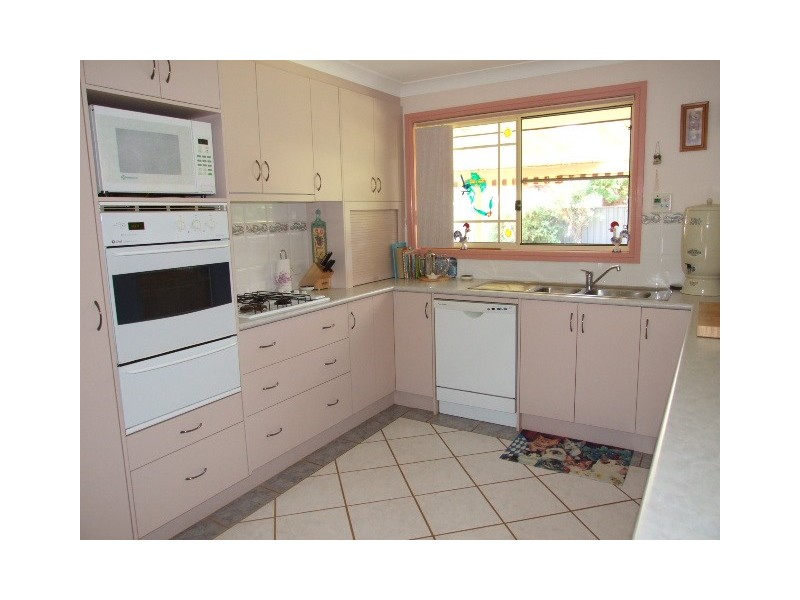 21 Glenburnie Close, Parkes NSW 2870