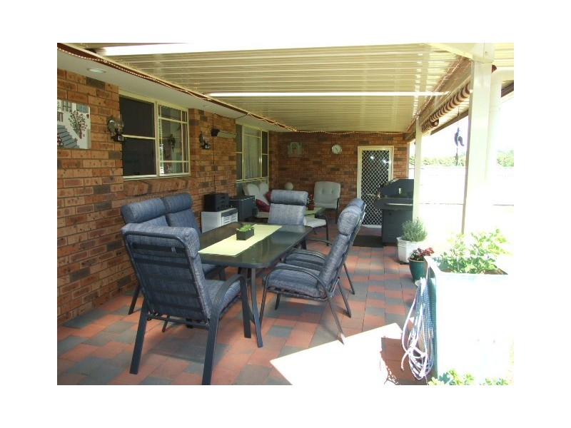 21 Glenburnie Close, Parkes NSW 2870