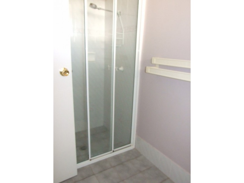 6 Carinya Street, Parkes NSW 2870