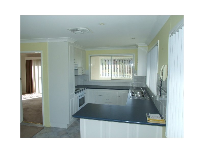 31 Barton Street, Parkes NSW 2870