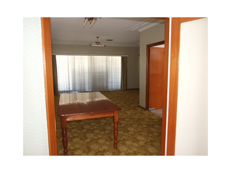 65 Bogan Street, Parkes NSW 2870
