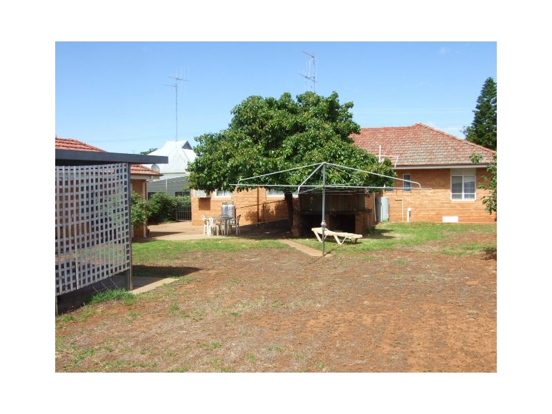 65 Bogan Street, Parkes NSW 2870