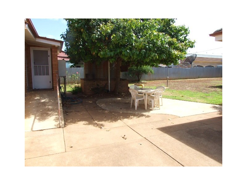 65 Bogan Street, Parkes NSW 2870