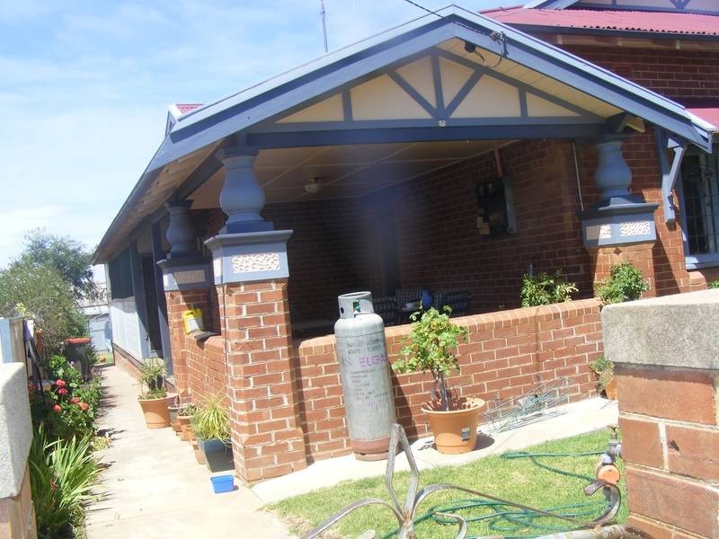 7 Cecile Street, Parkes NSW 2870