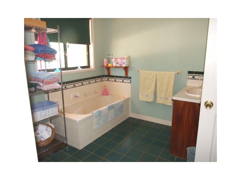 7042 Eugowra Road, Parkes NSW 2870
