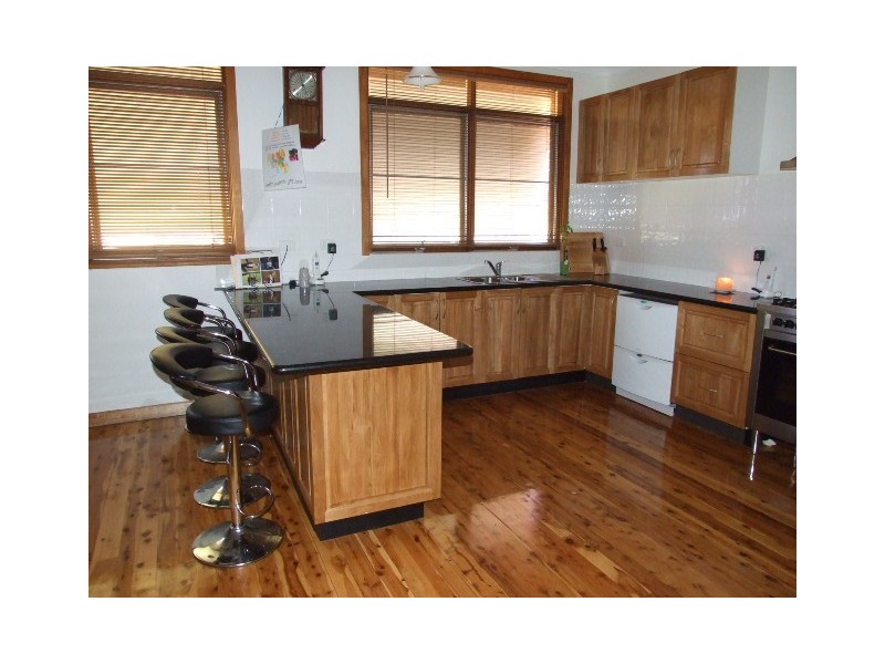 4 Captain Wilson Ave, Parkes NSW 2870
