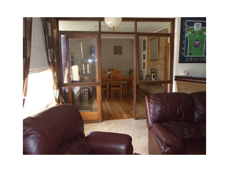 4 Captain Wilson Ave, Parkes NSW 2870