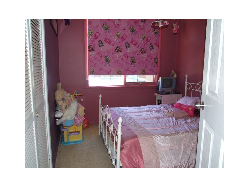 4 Captain Wilson Ave, Parkes NSW 2870