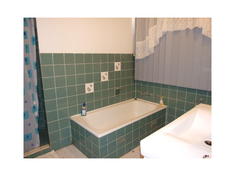 4 Captain Wilson Ave, Parkes NSW 2870