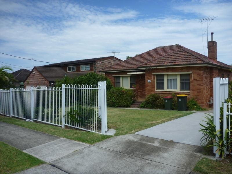 29 PALMERSTON ROAD, Waitara NSW 2077